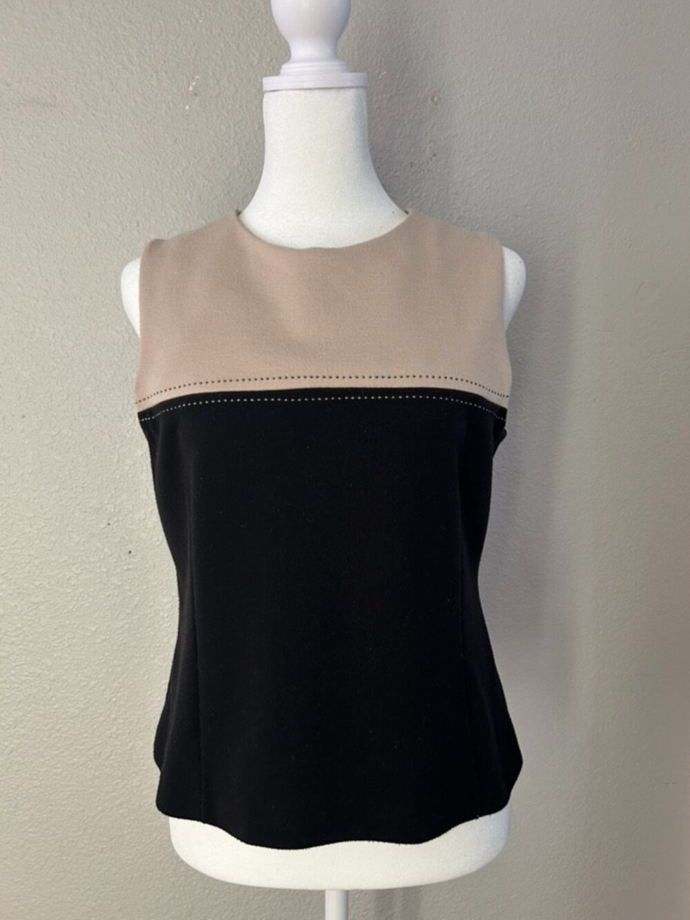 Norton Studio Women’s Beige Black Colorblock Knit Tank Top